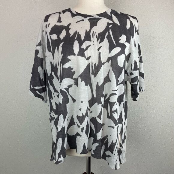 NWT Half Sleeve Sweater Size L - Picture 1 of 8